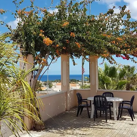Casa Do Cisne Holiday home Porto Santo